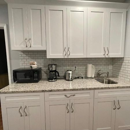 Twelve Oaks Modern Independent Apartment Tampa Buitenkant foto